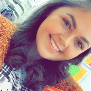 Meet your Posher, Tera